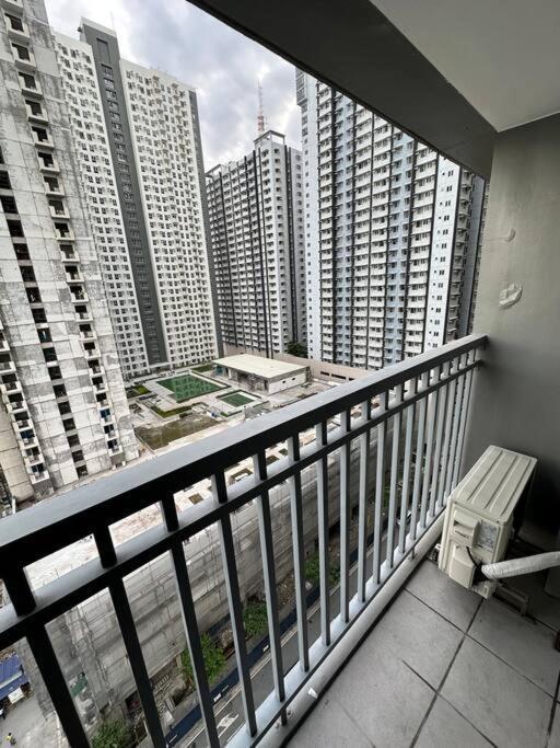 Vince Cozy Staycation Apartment
