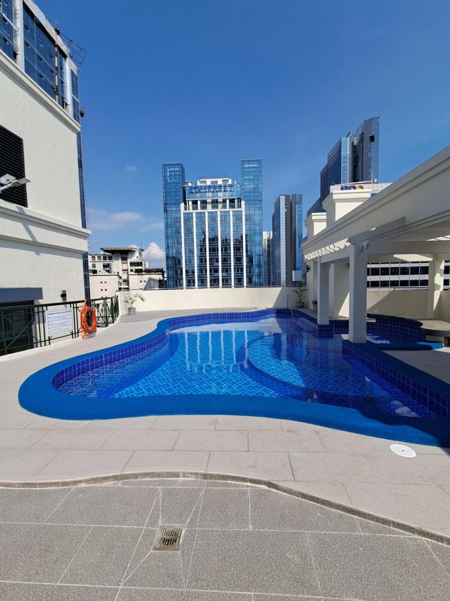 Luxury Spacious 2br In Salcedo Village Apartment *