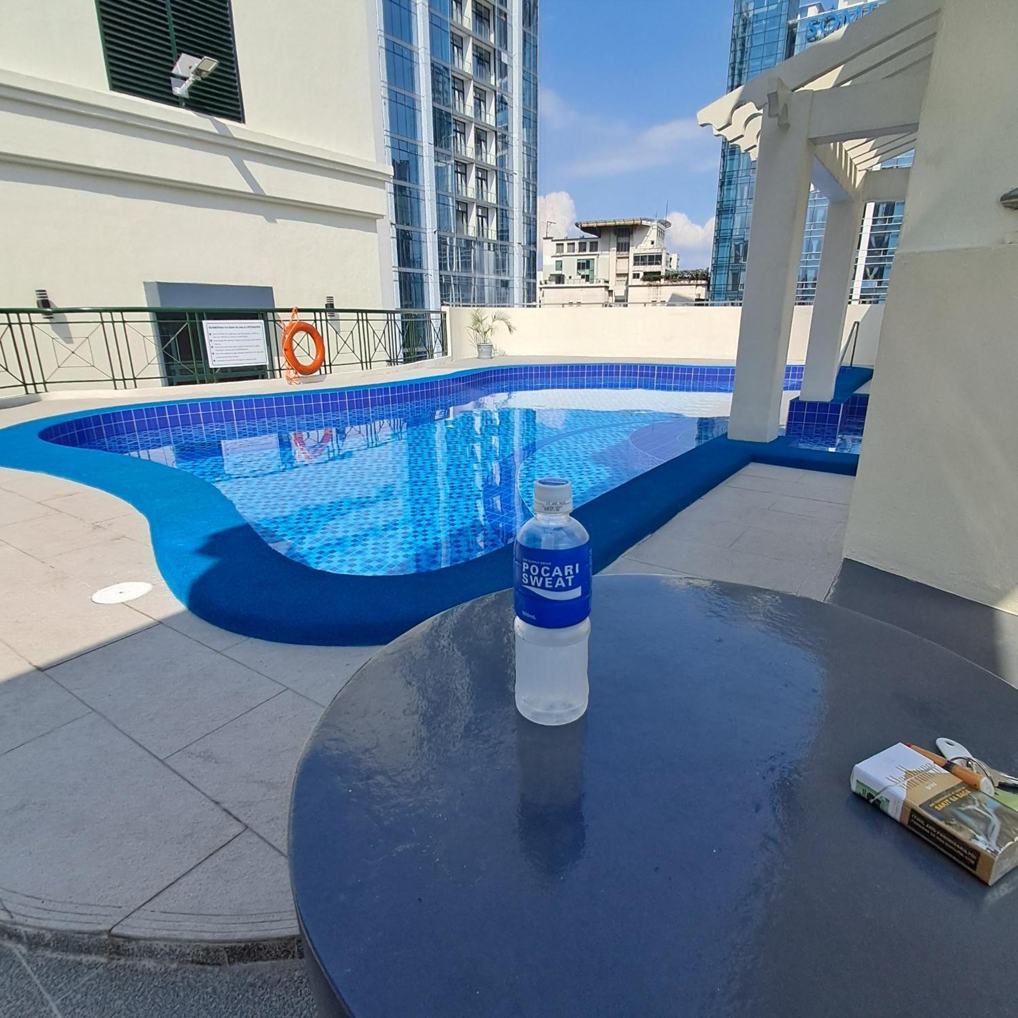 Apartment Luxury Spacious 2br In Salcedo Village Manila