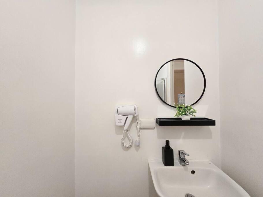1br Condotel W Balcony Sm Light Residences #lt09 Apartment Manila