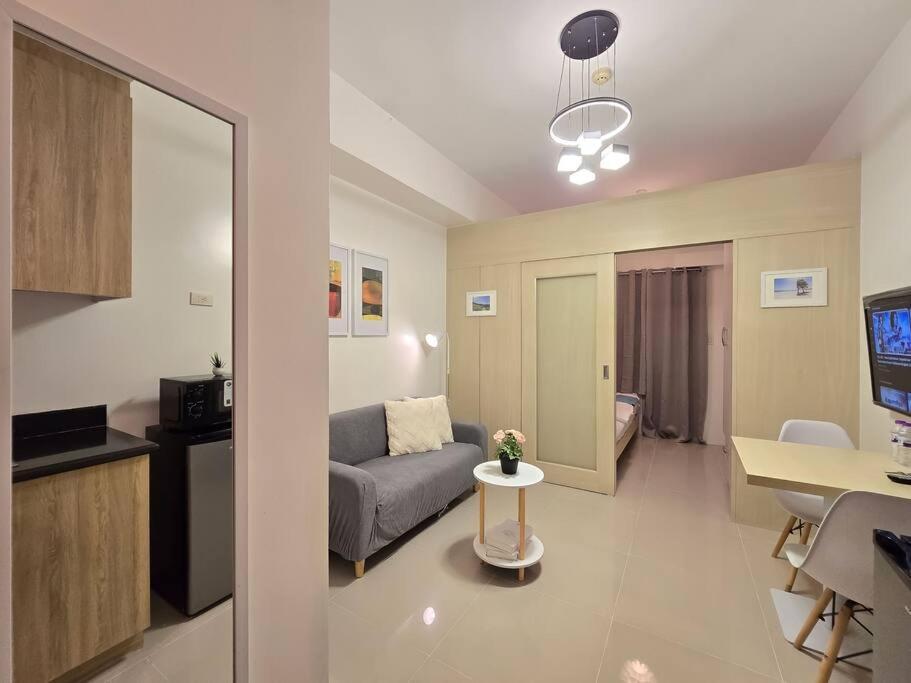 Apartment 1br Condotel W Balcony Sm Light Residences #lt09 *