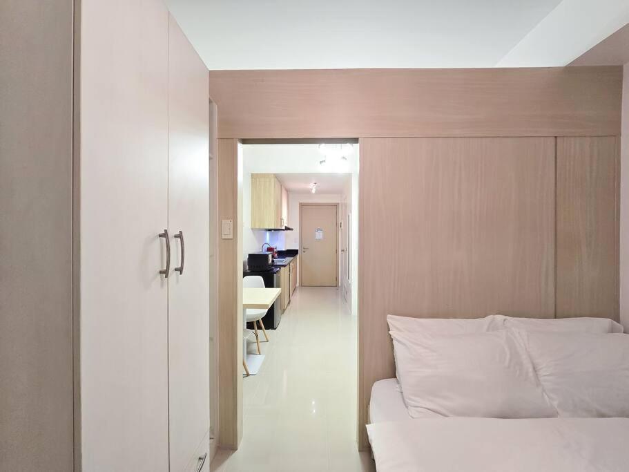 1br Condotel W Balcony Sm Light Residences #lt09 Apartment
