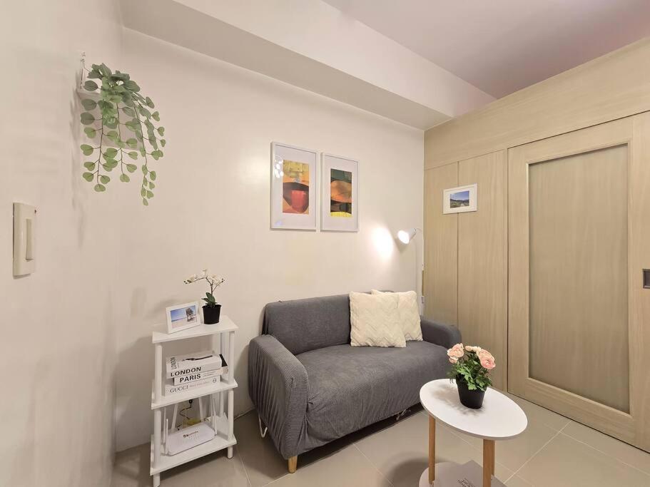 1br Condotel W Balcony Sm Light Residences #lt09 Apartment Manila