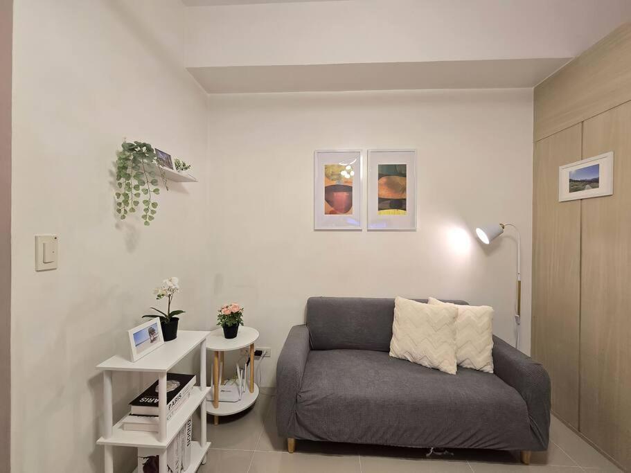 Apartment 1br Condotel W Balcony Sm Light Residences #lt09 *