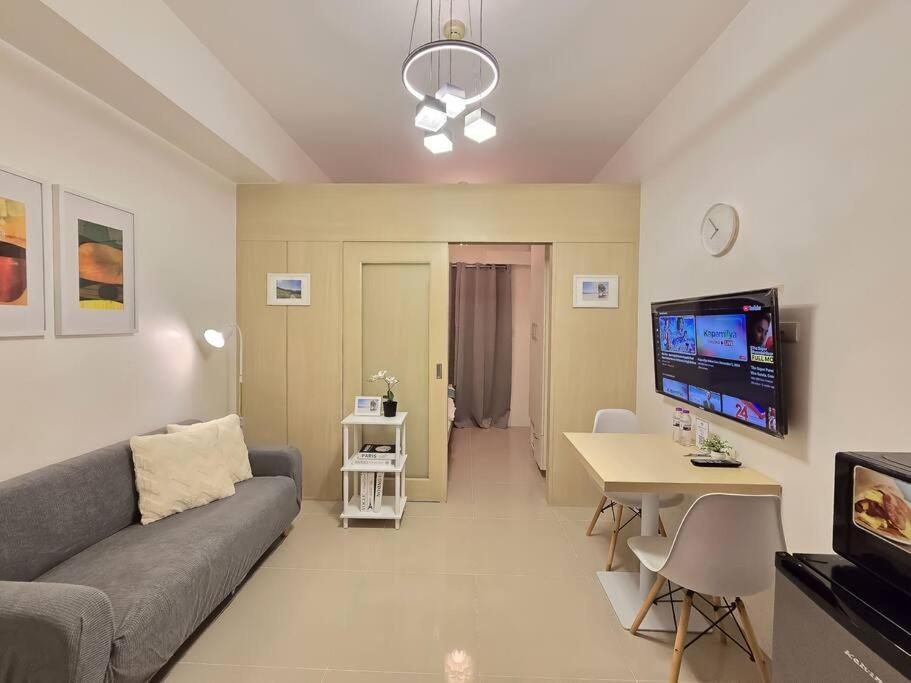 1br Condotel W Balcony Sm Light Residences #lt09 Apartment Manila