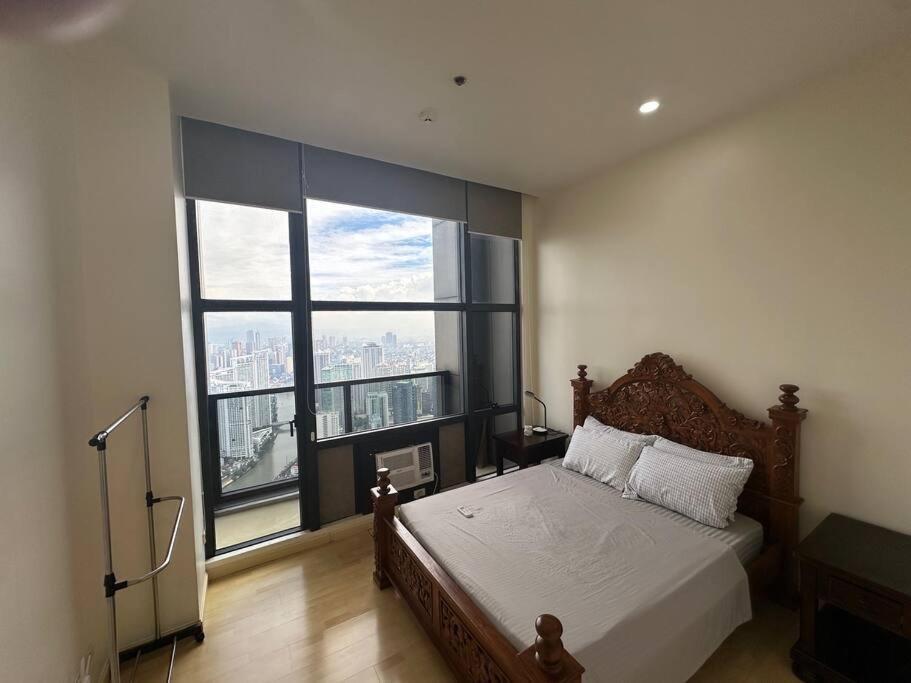 70th Floor Gramercy Penthouse! 2br 100mbps *