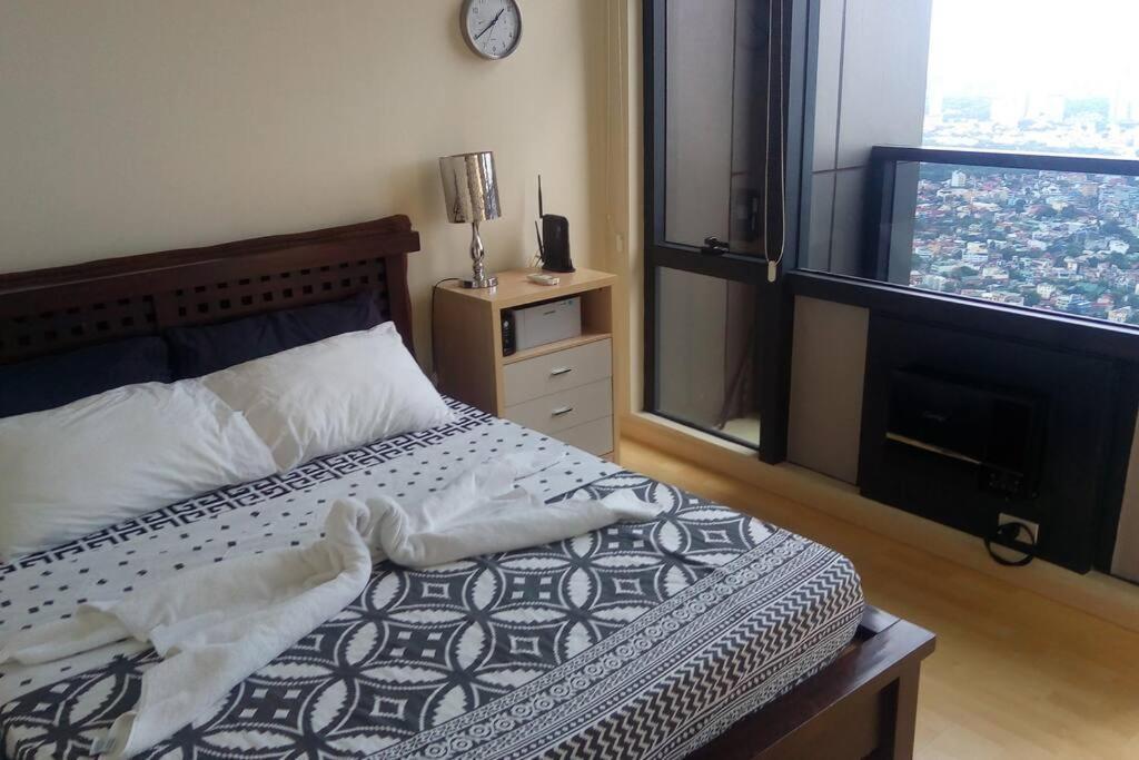 70th Floor Gramercy Penthouse! 2br 100mbps *
