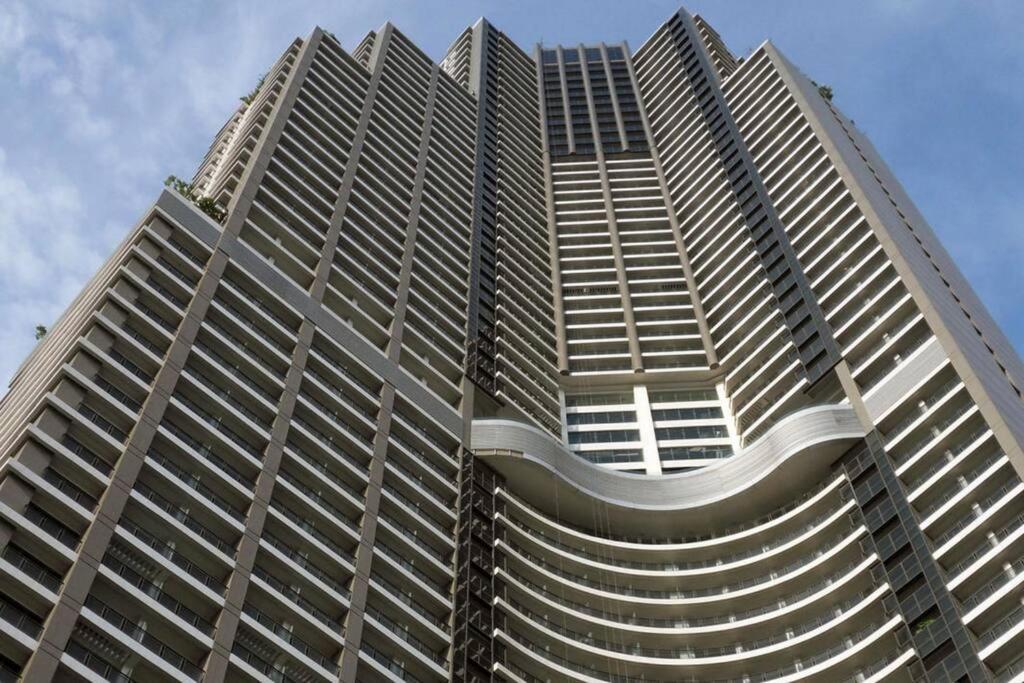 70th Floor Gramercy Penthouse! 2br 100mbps Manila
