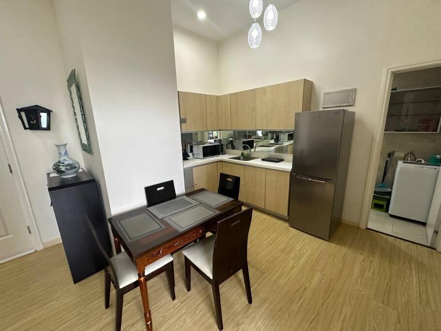 70th Floor Gramercy Penthouse! 2br 100mbps *