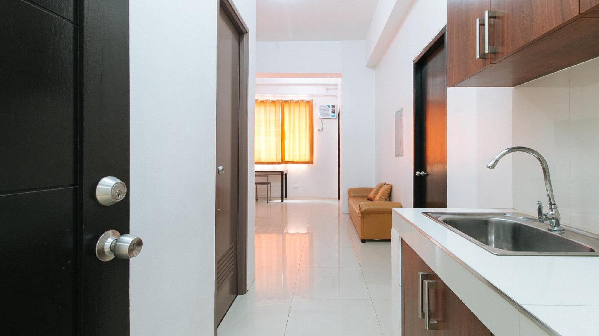 Reddoorz @ Jardin Lrt Tayuman 2* Manila