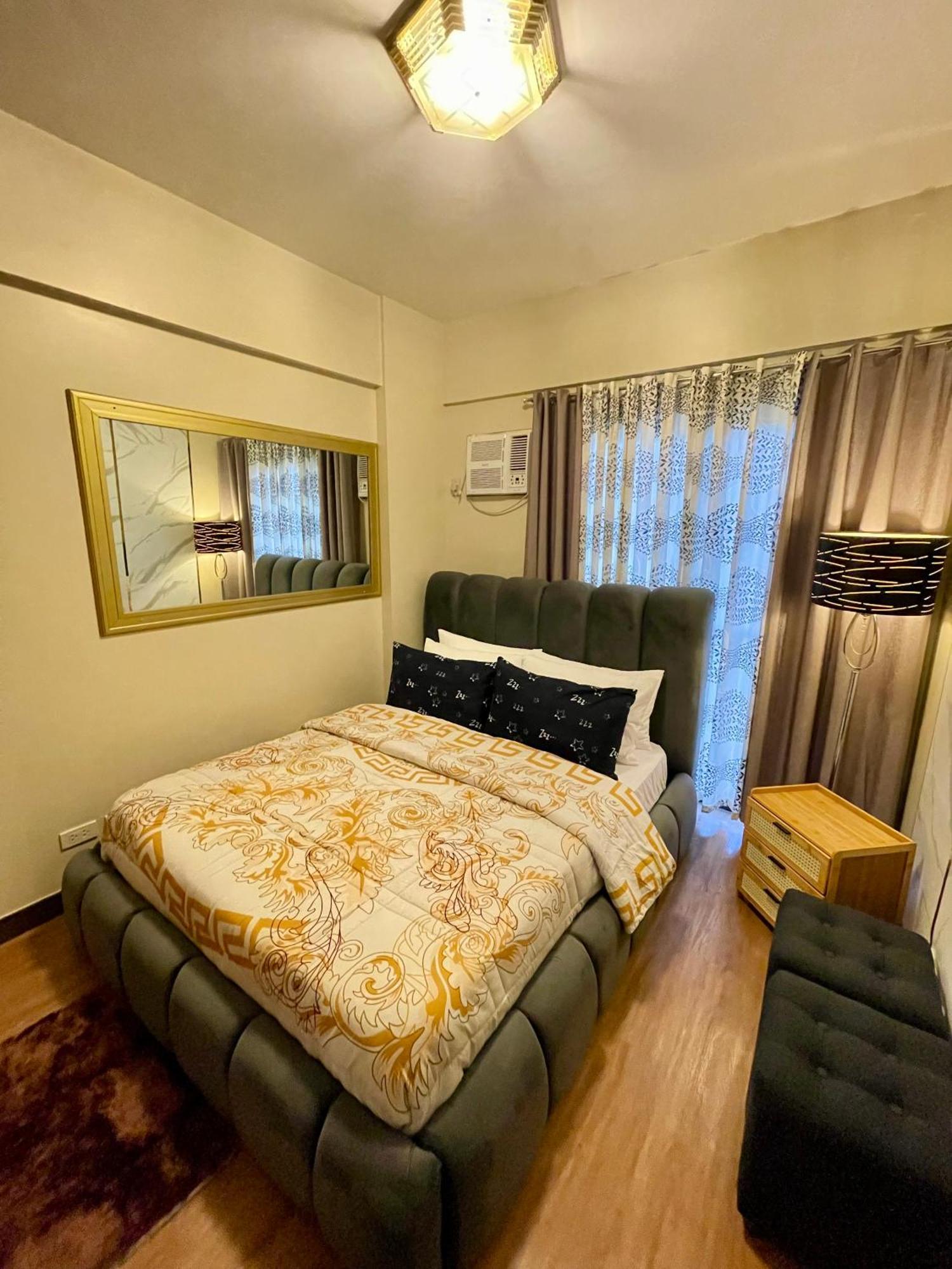 Family W/ Centralized Ac Nr Ayala Mall Feliz Apartment *
