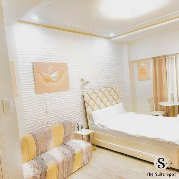 In Pinas- The Spot Alabang Apartment *
