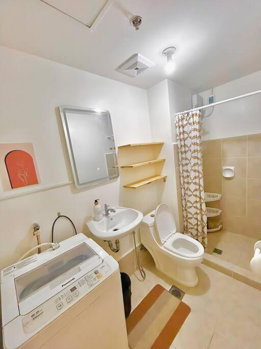 Apartment In Pinas- The Spot Alabang *