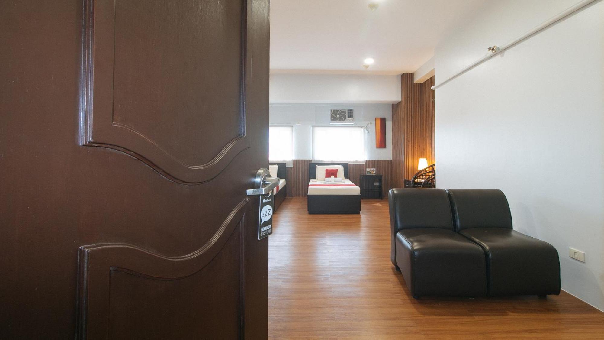Hotel Reddoorz At Bp International Powerhouse Inc Near Sm 4*