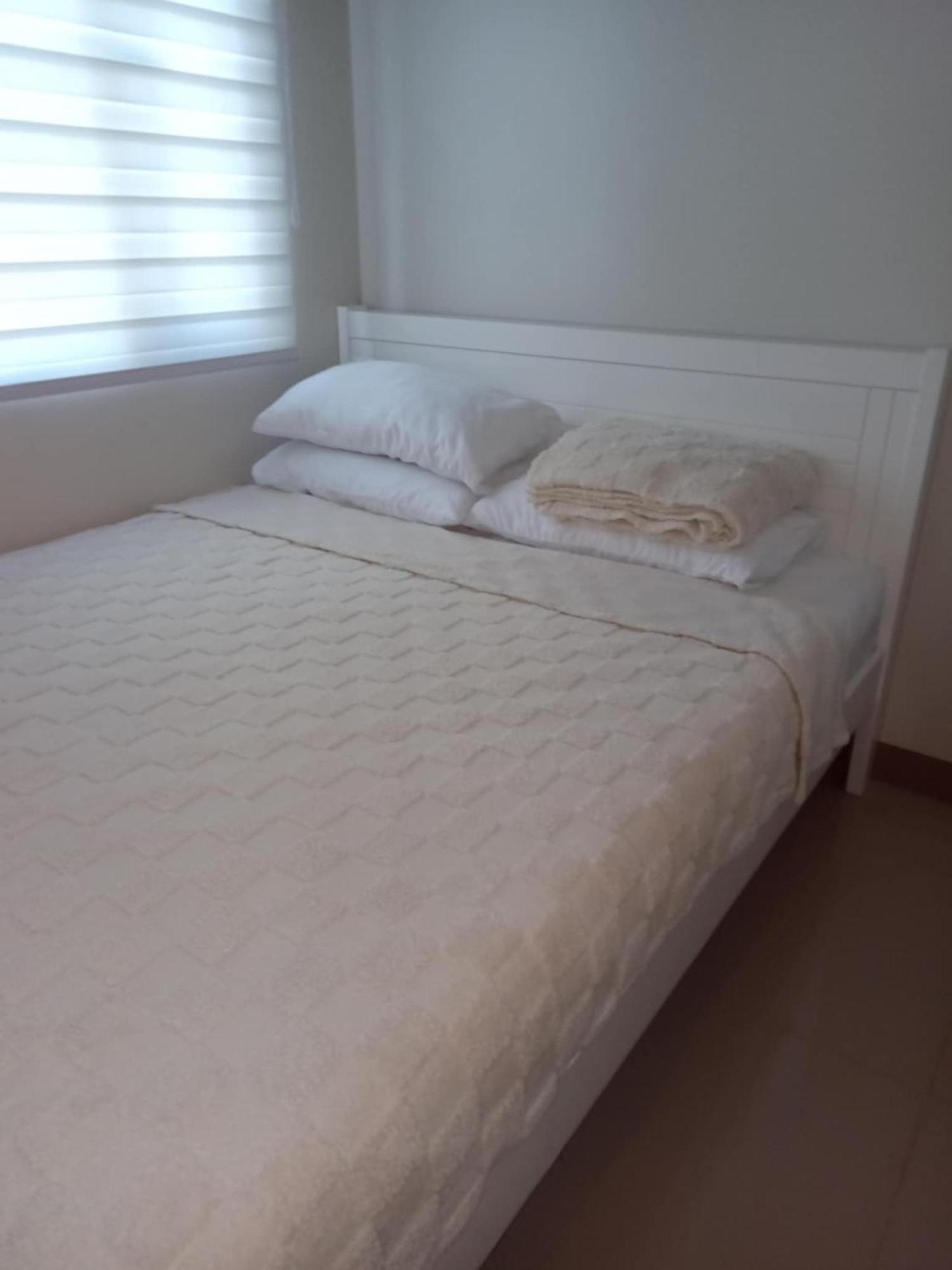 Urban Oasis 2br With Multiple Pools At Smdc Charm Residences Apartment *