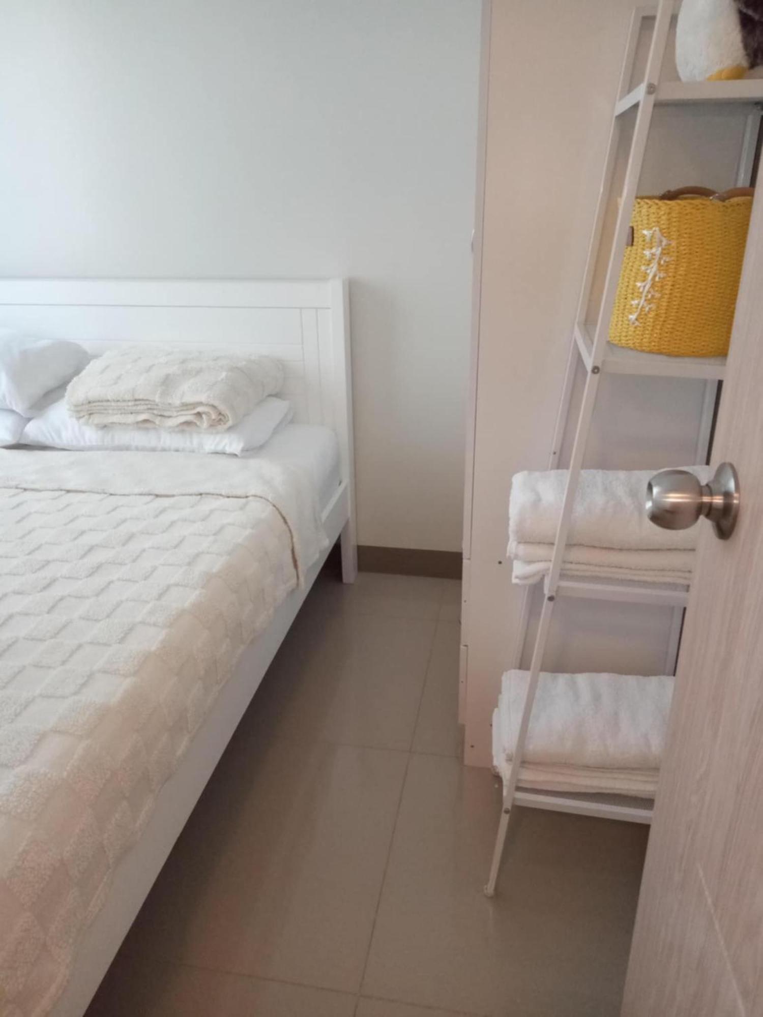 Apartment Urban Oasis 2br With Multiple Pools At Smdc Charm Residences *