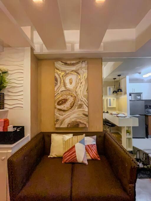 Deryll's Fun House Apartment Manila