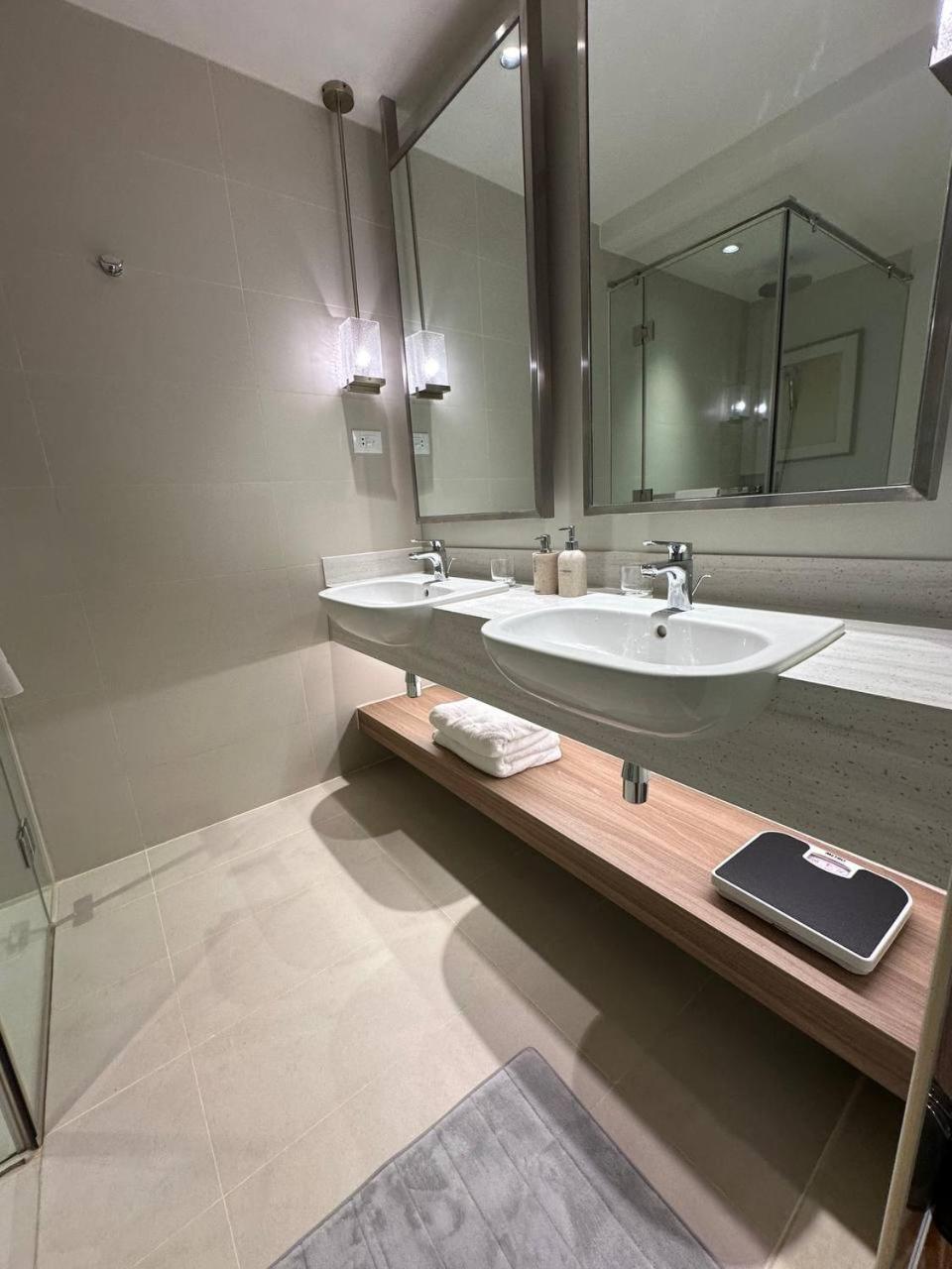 The Metro Zen At Hotel Residences Acqua