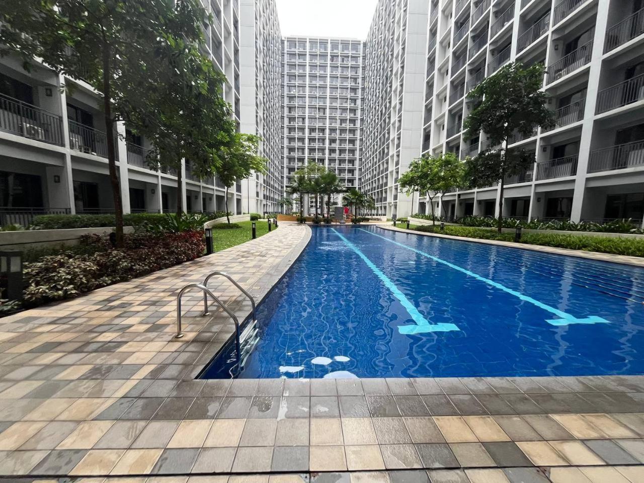 2 Beds With Balcony&wifi 4pax Shore 2 Moa Complex 735 Apartment
