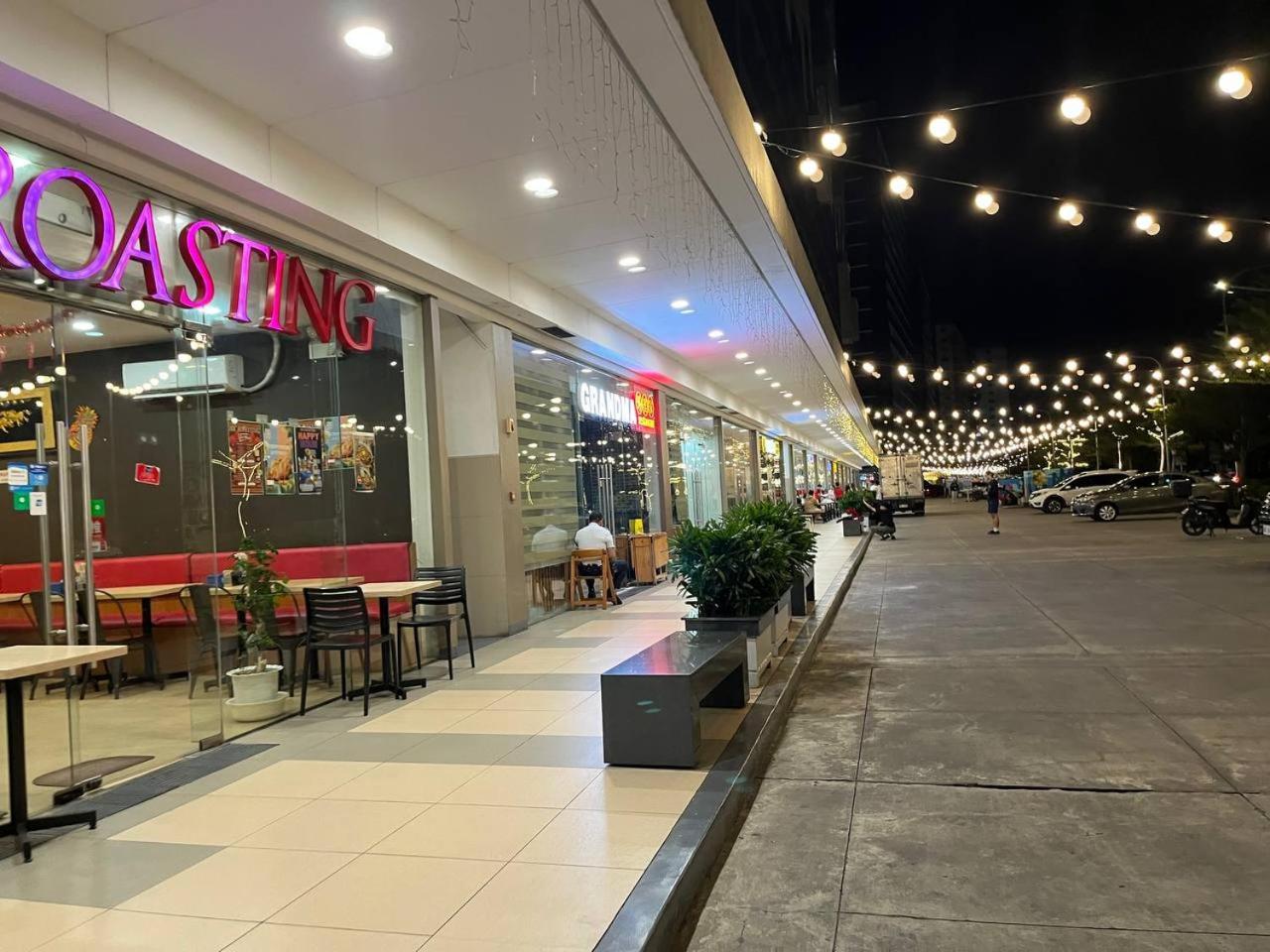 2 Beds With Balcony&wifi 4pax Shore 2 Moa Complex 735 Manila