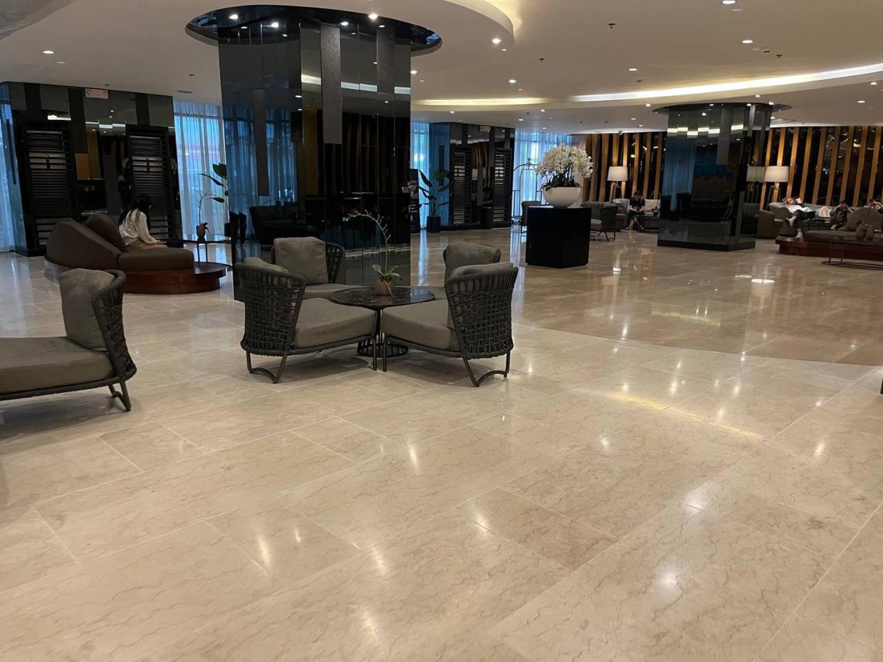 2 Beds With Balcony&wifi 4pax Shore 2 Moa Complex 735 Apartment *