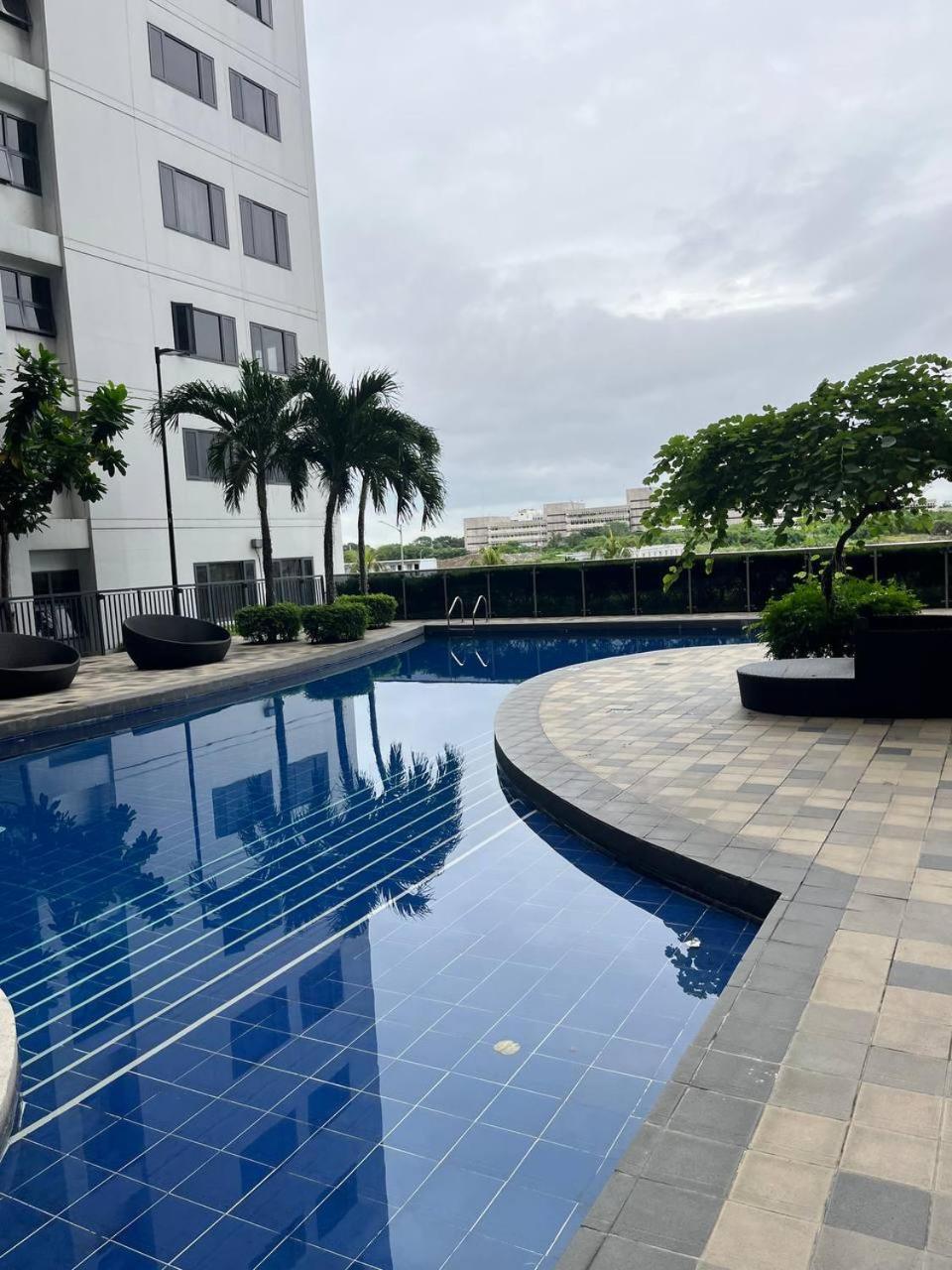 2 Beds With Balcony&wifi 4pax Shore 2 Moa Complex 735