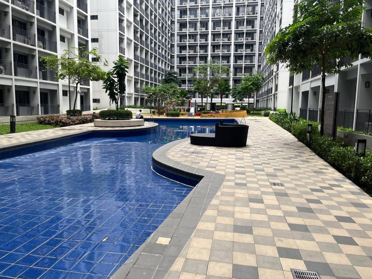 Apartment 2 Beds With Balcony&wifi 4pax Shore 2 Moa Complex 735 *
