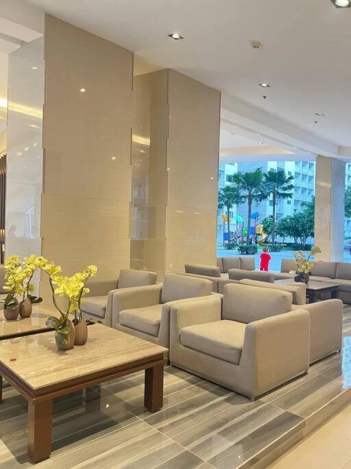 Daisy's By Staycation * Manila