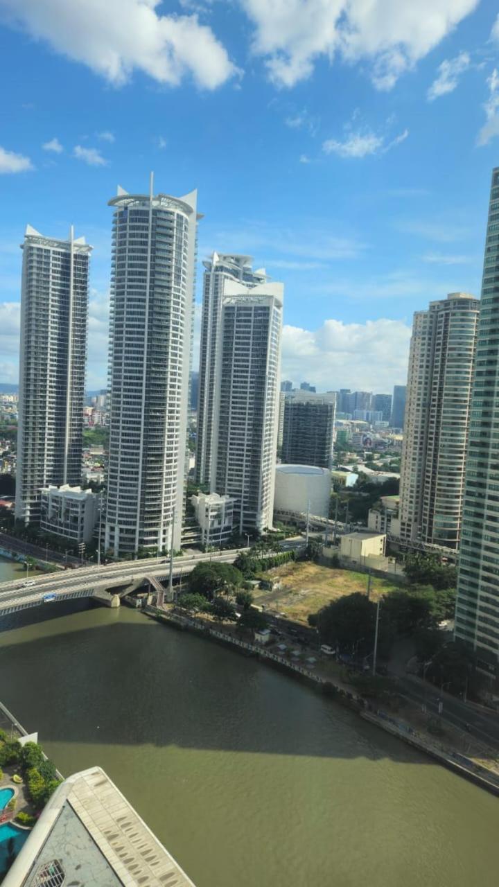 The Metro Zen At Hotel Residences Acqua * Manila