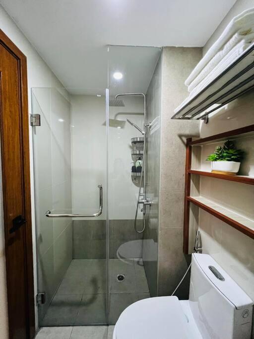 Highly Recommended La Nooq Mnl - Cozy 1br Skyline View In Mandaluyong Apartment
