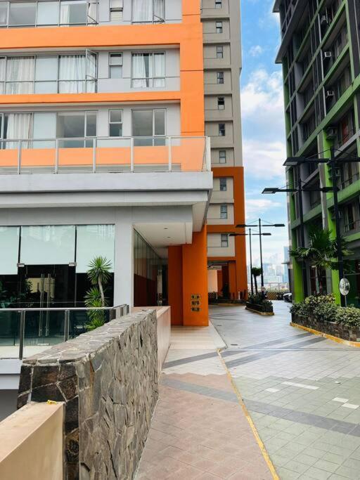 Highly Recommended La Nooq Mnl - Cozy 1br Skyline View In Mandaluyong