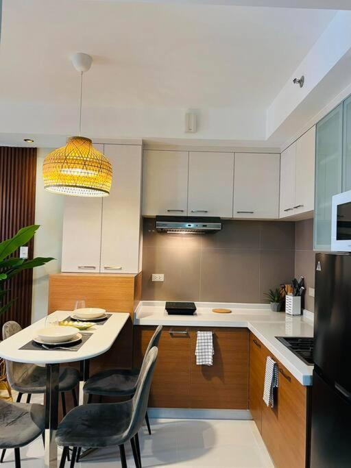 Highly Recommended La Nooq Mnl - Cozy 1br Skyline View In Mandaluyong Apartment