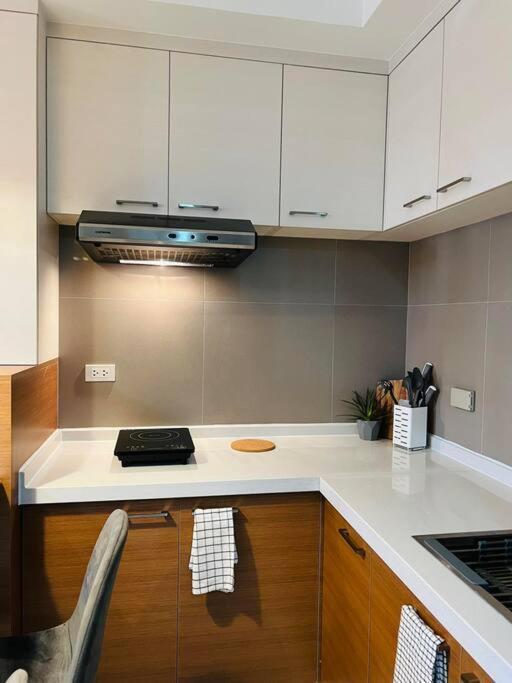 Highly Recommended La Nooq Mnl - Cozy 1br Skyline View In Mandaluyong Apartment *