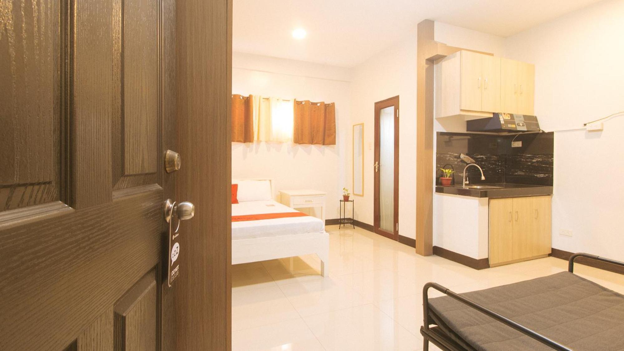 Reddoorz At Mgp Apartelle Near Espana Hotel Manila