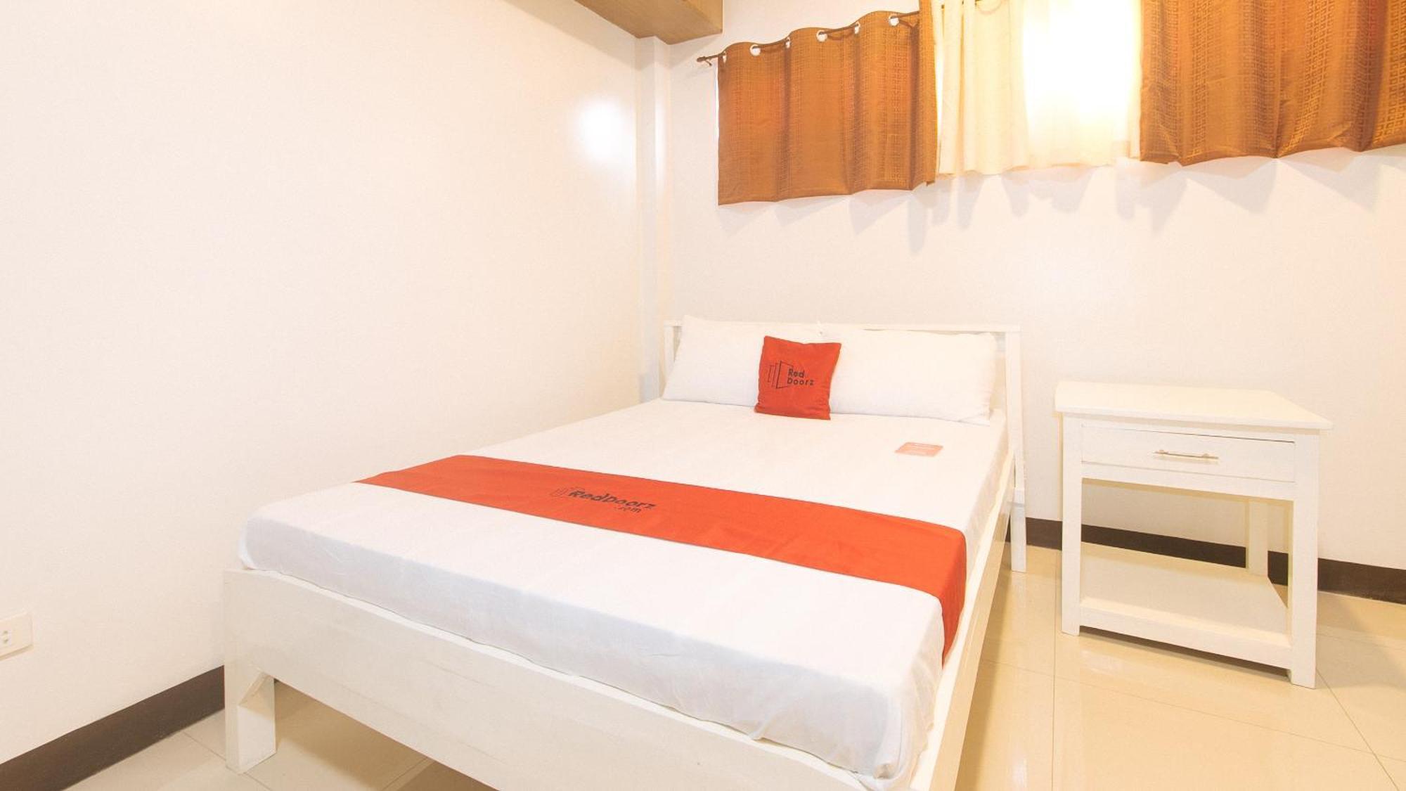 Hotel Reddoorz At Mgp Apartelle Near Espana