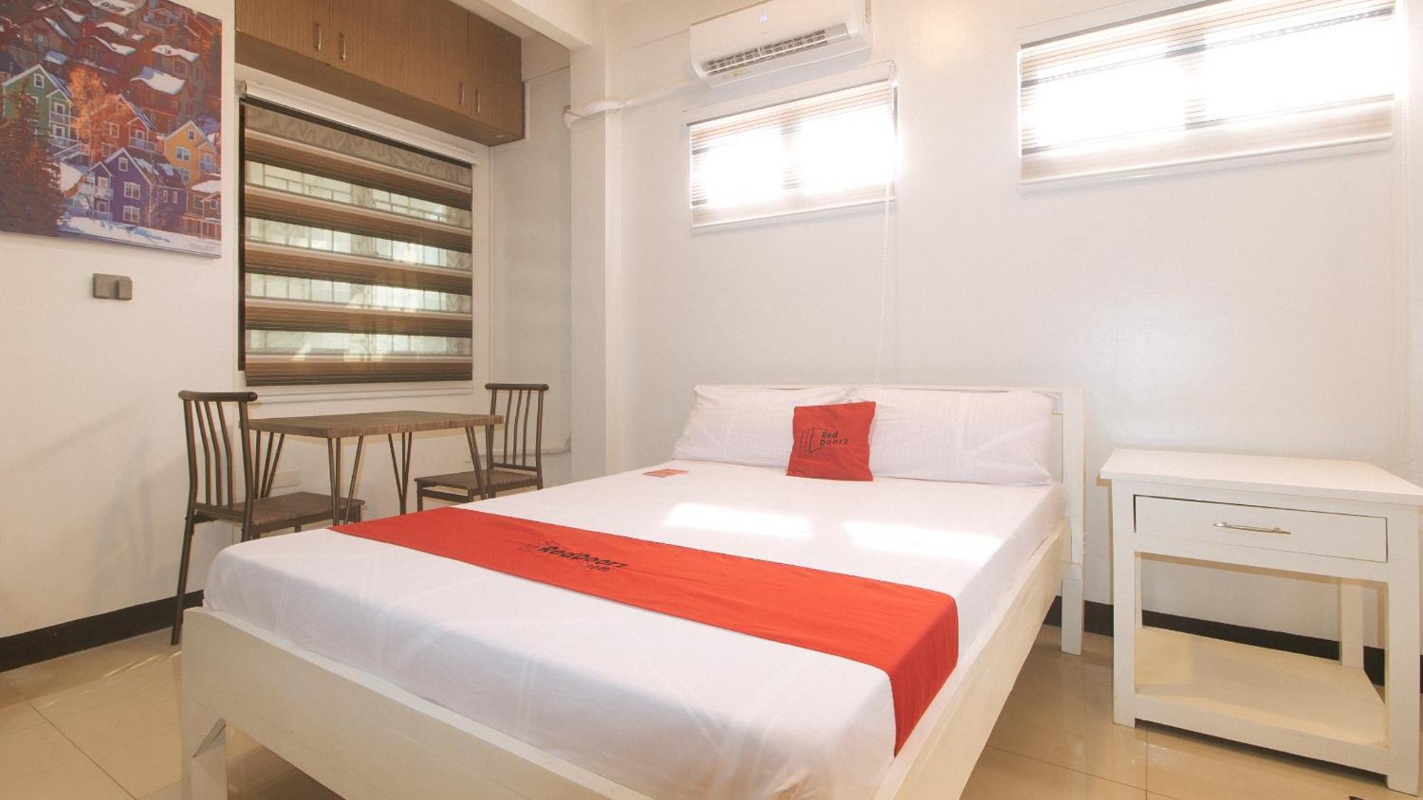 Reddoorz At Mgp Apartelle Near Espana Hotel