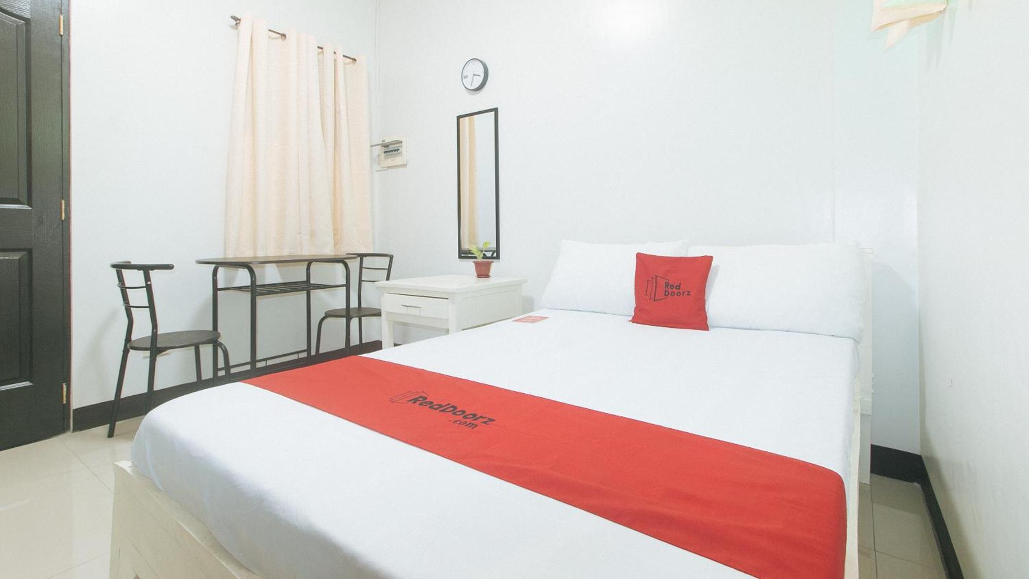 Hotel Reddoorz At Mgp Apartelle Near Espana