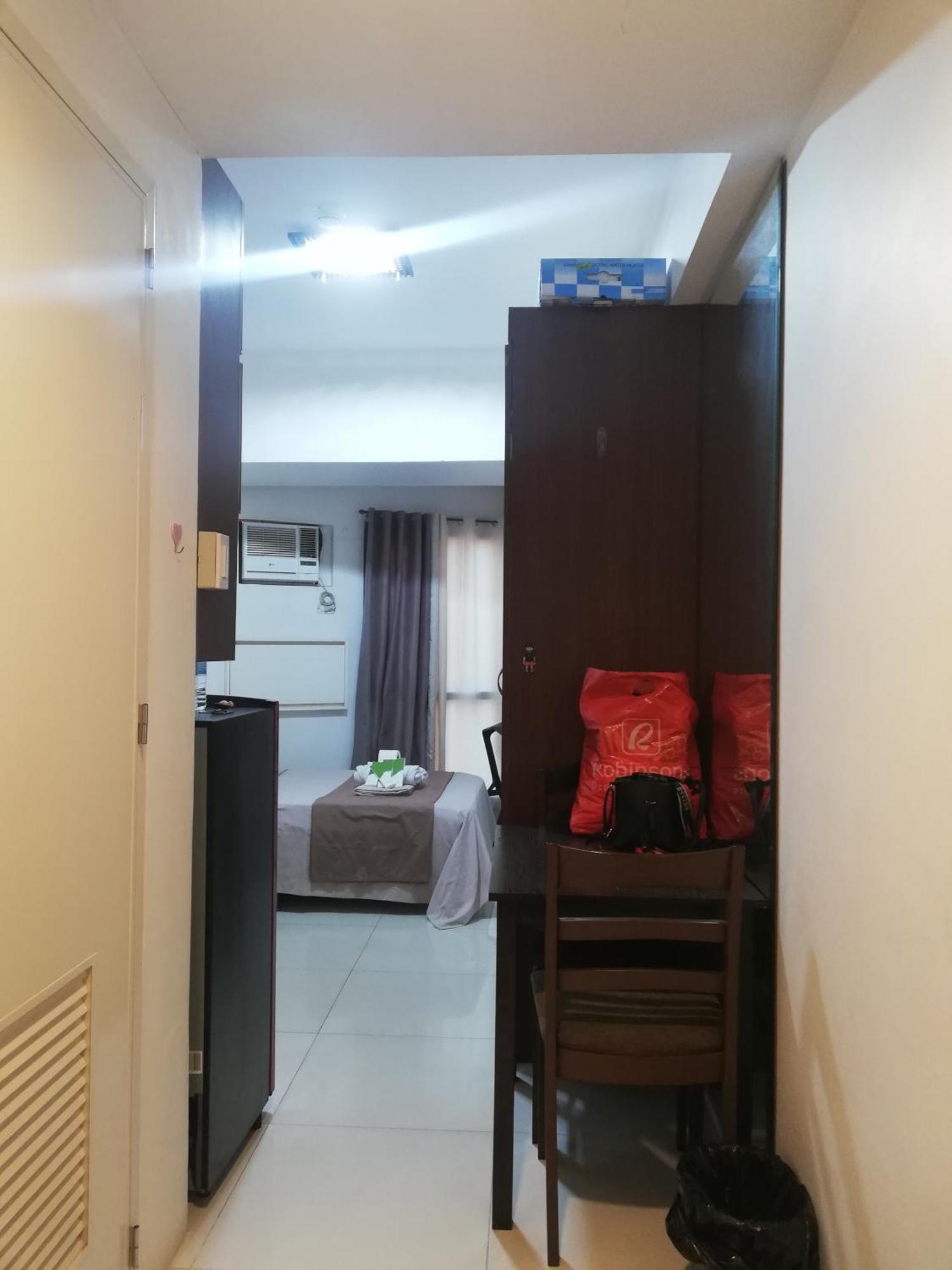 Condotel Near Us Embassy * Manila