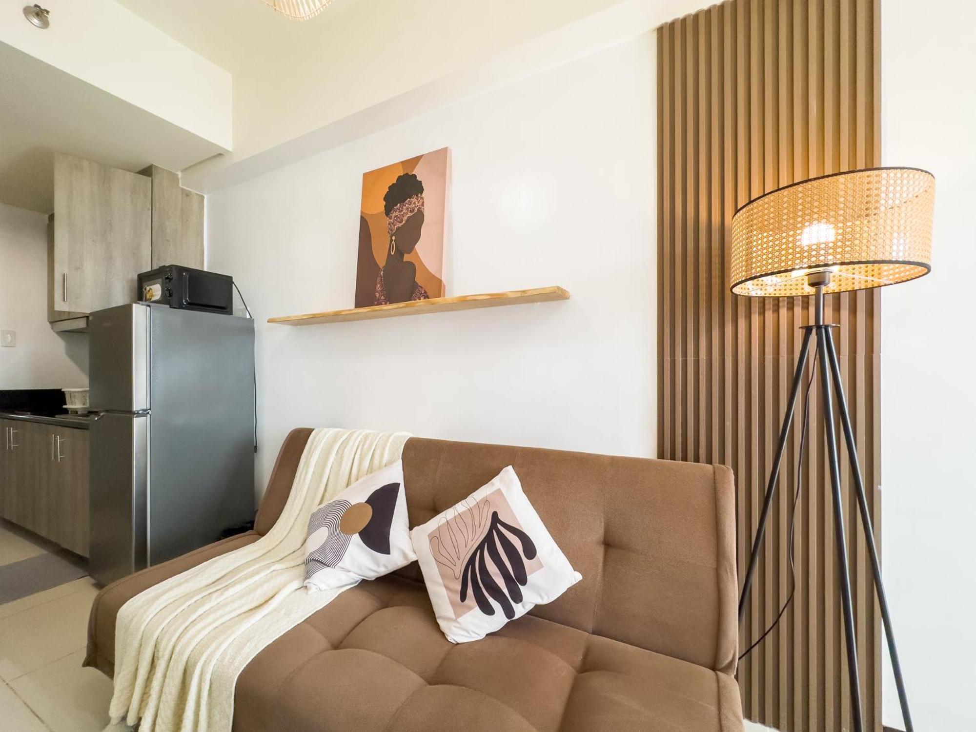 Gemstonebr In Smdc Coast Residences * Manila