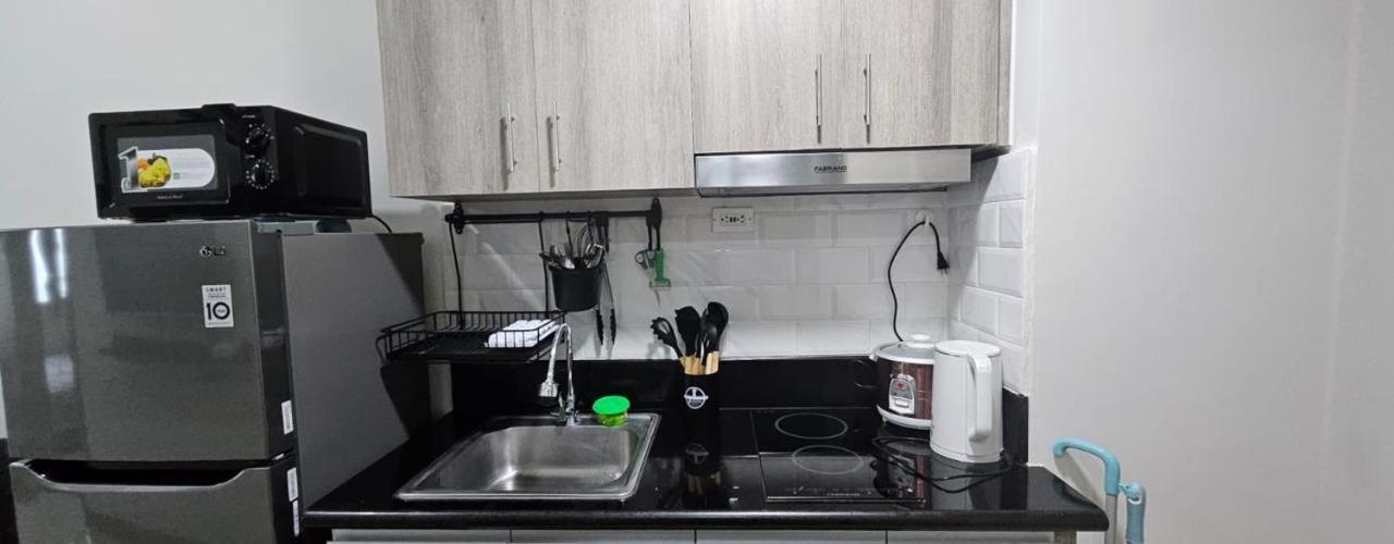 Coast Residences - 1 Bedroom With Balcony Near Picc, Wtc, Star & Moa Manila