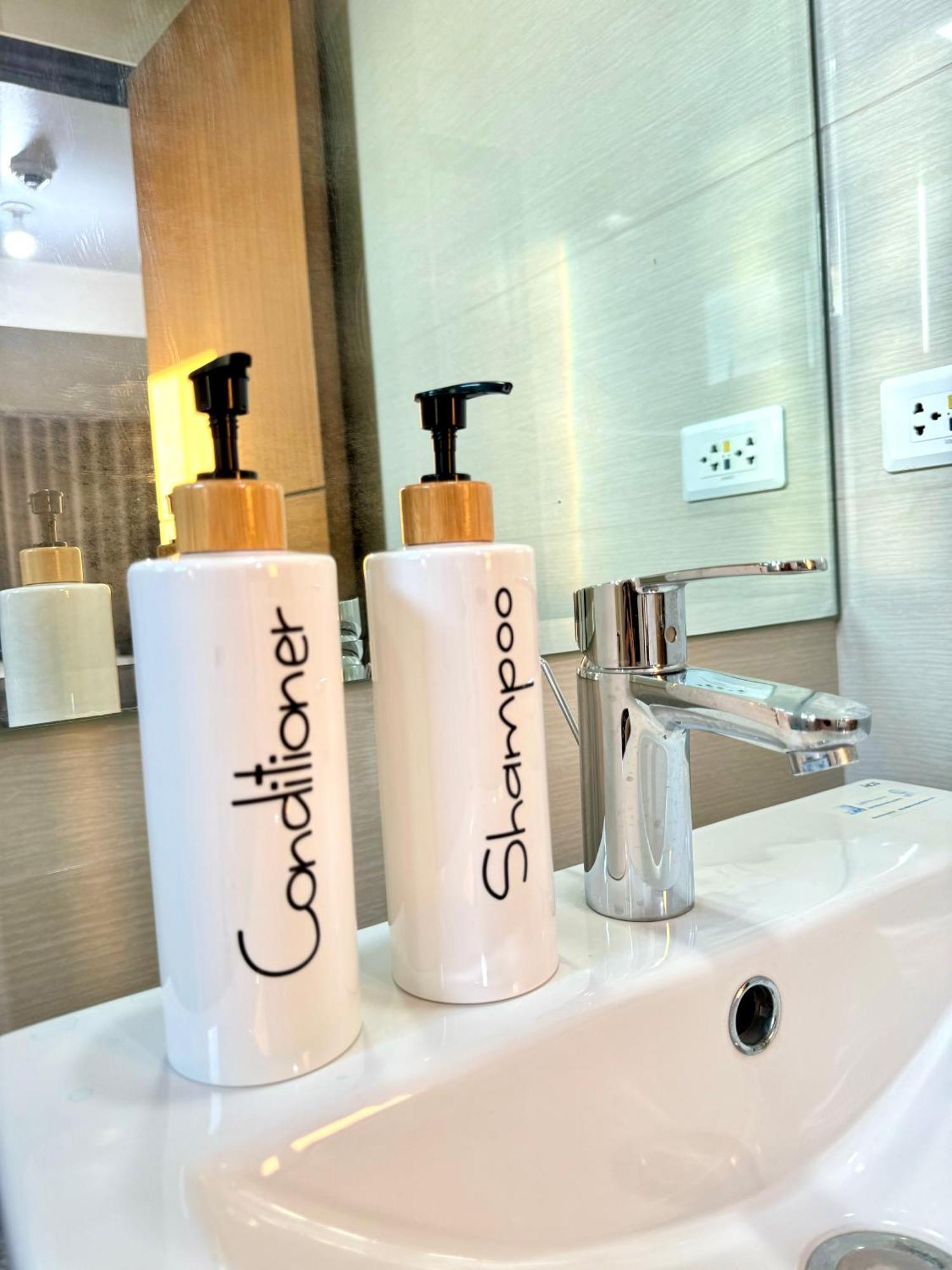 Eastwood Global Plaza Luxury 1bed With 2 Toilets And Laundry *