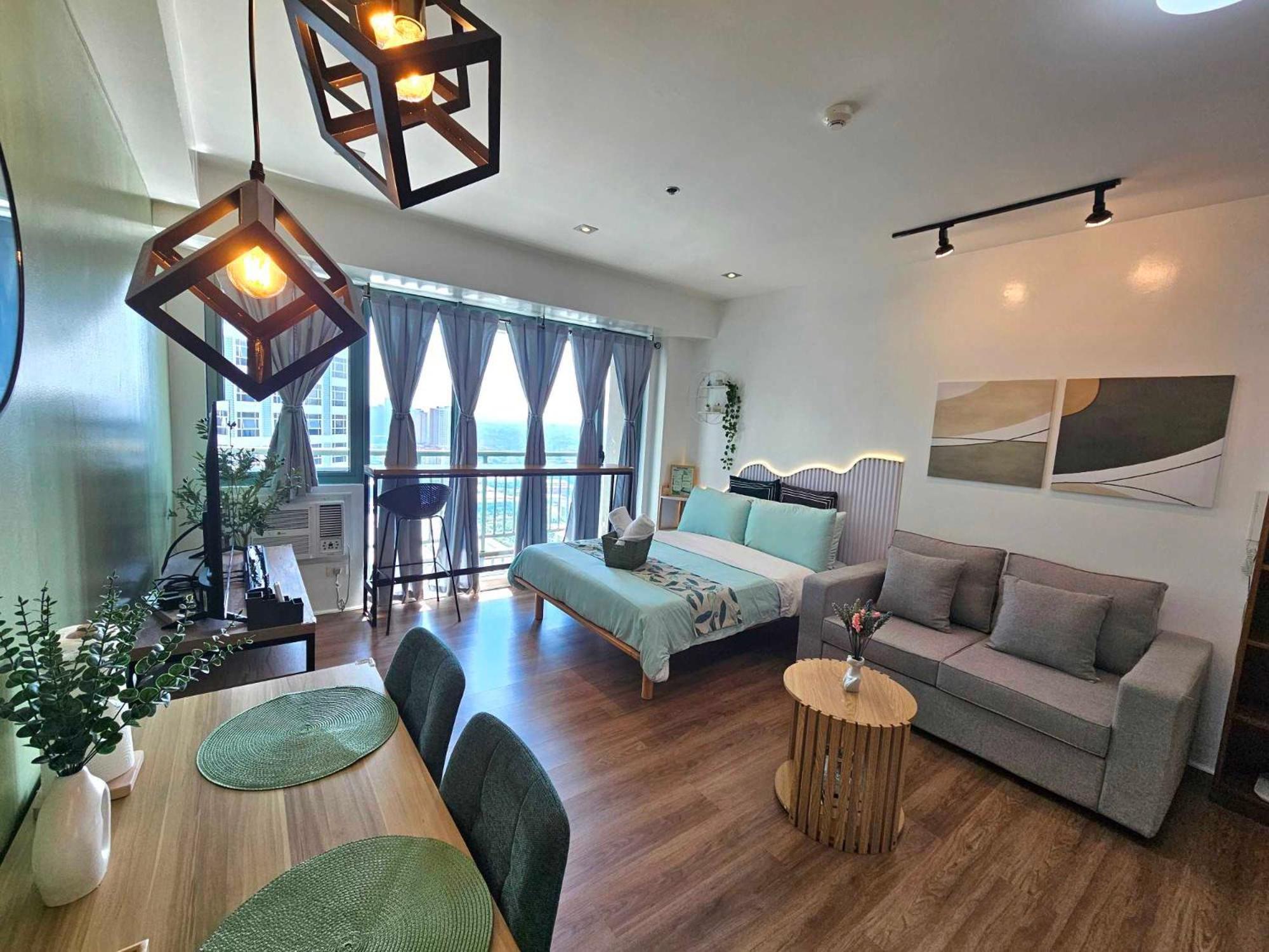 Apartment Soho In Front Of Edsa Shangri-la Mall - Lil Olive's Spot Manila