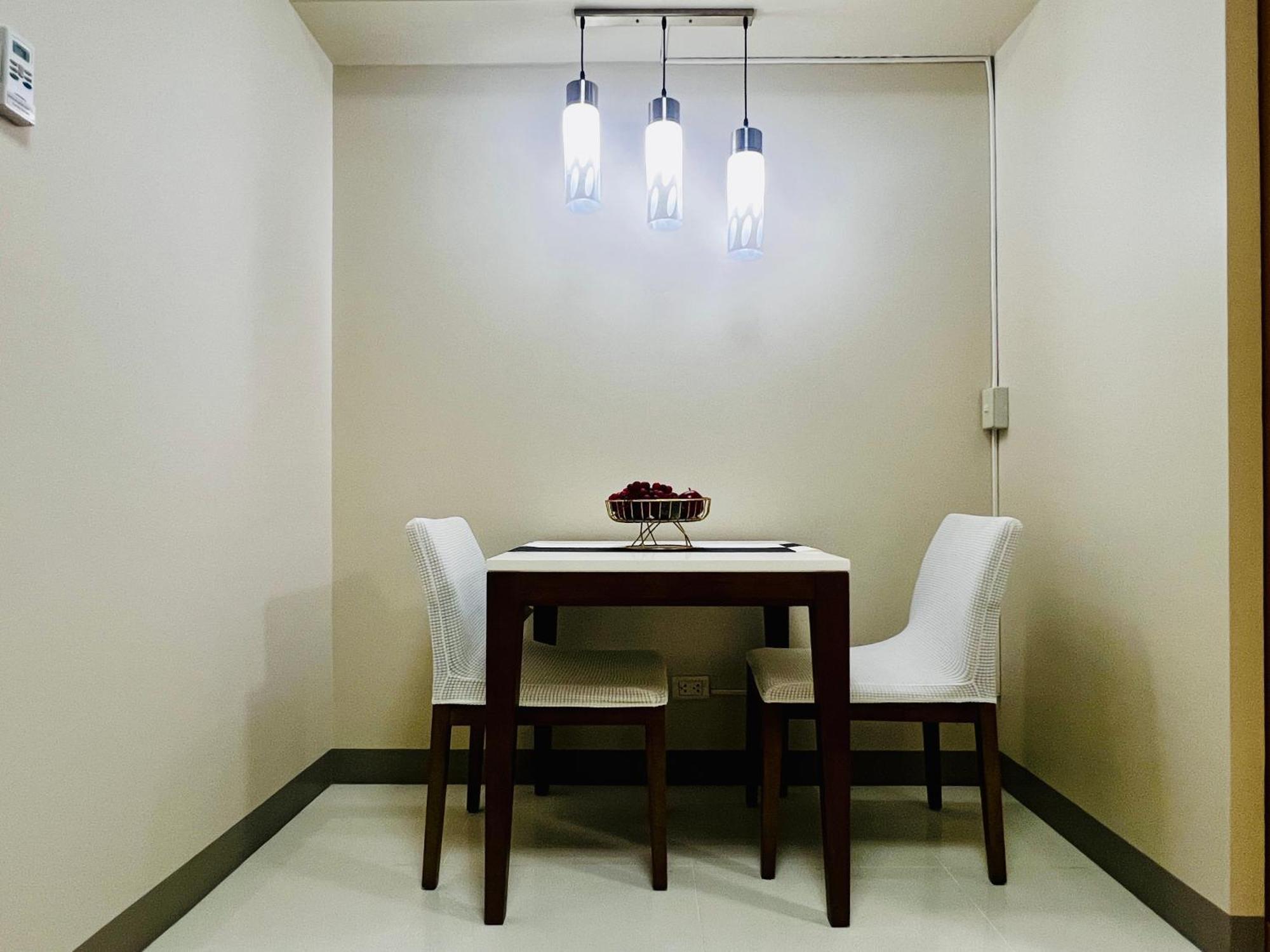 Bgc Luxury - Pool, Wi-fi, View - 29 Manila