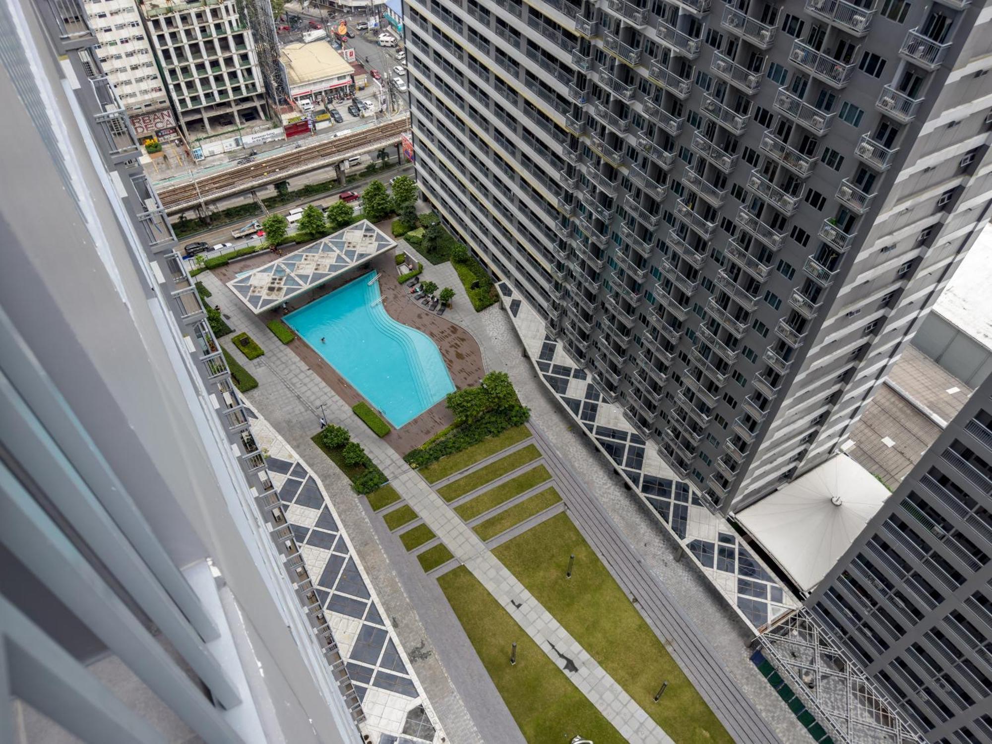 Gemstonebr In Smdc Fame Residences *