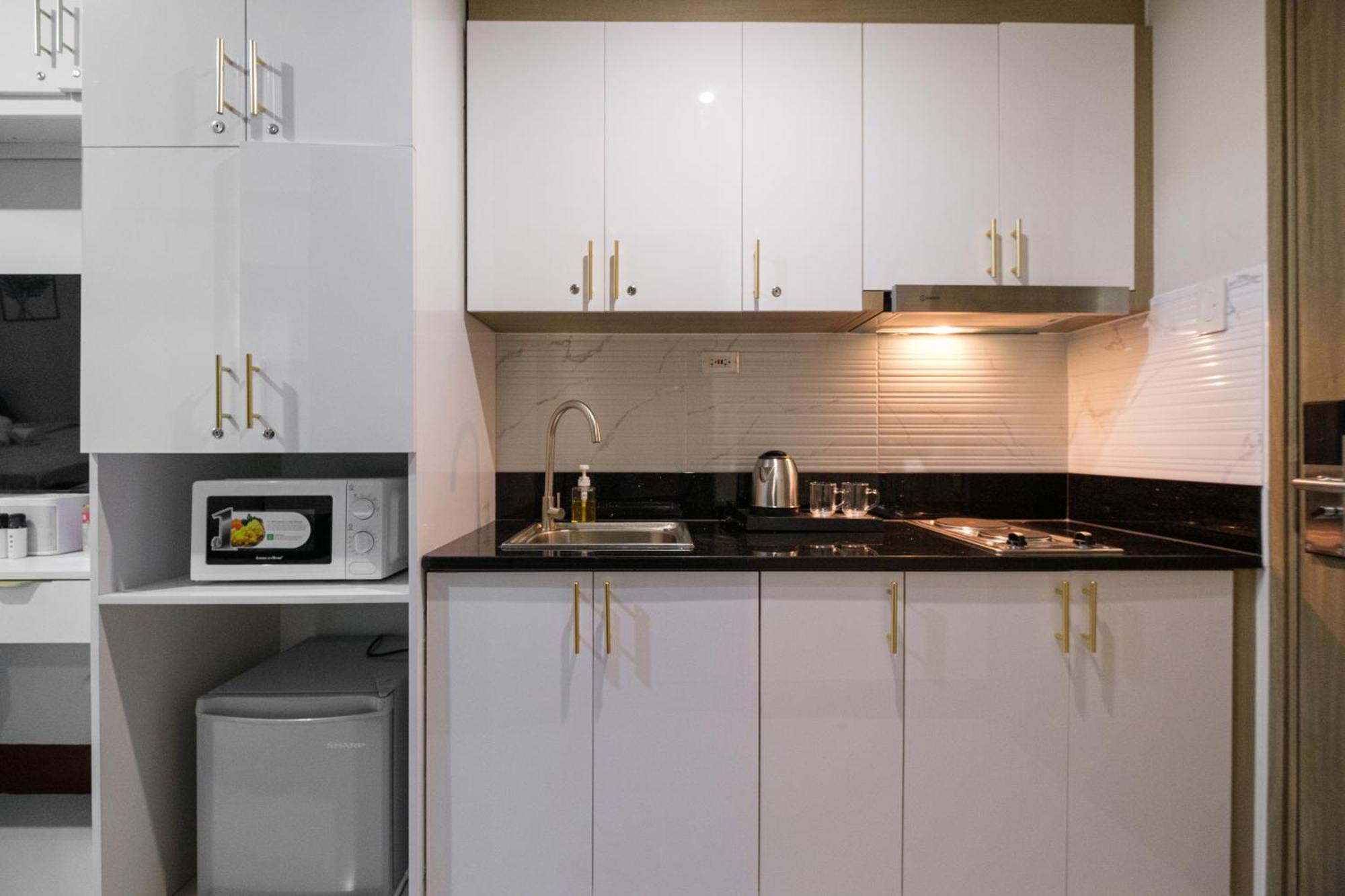 Apartment Luxe 1br With Wifi, Karaoke And Balcony Near Sm Megamall Manila