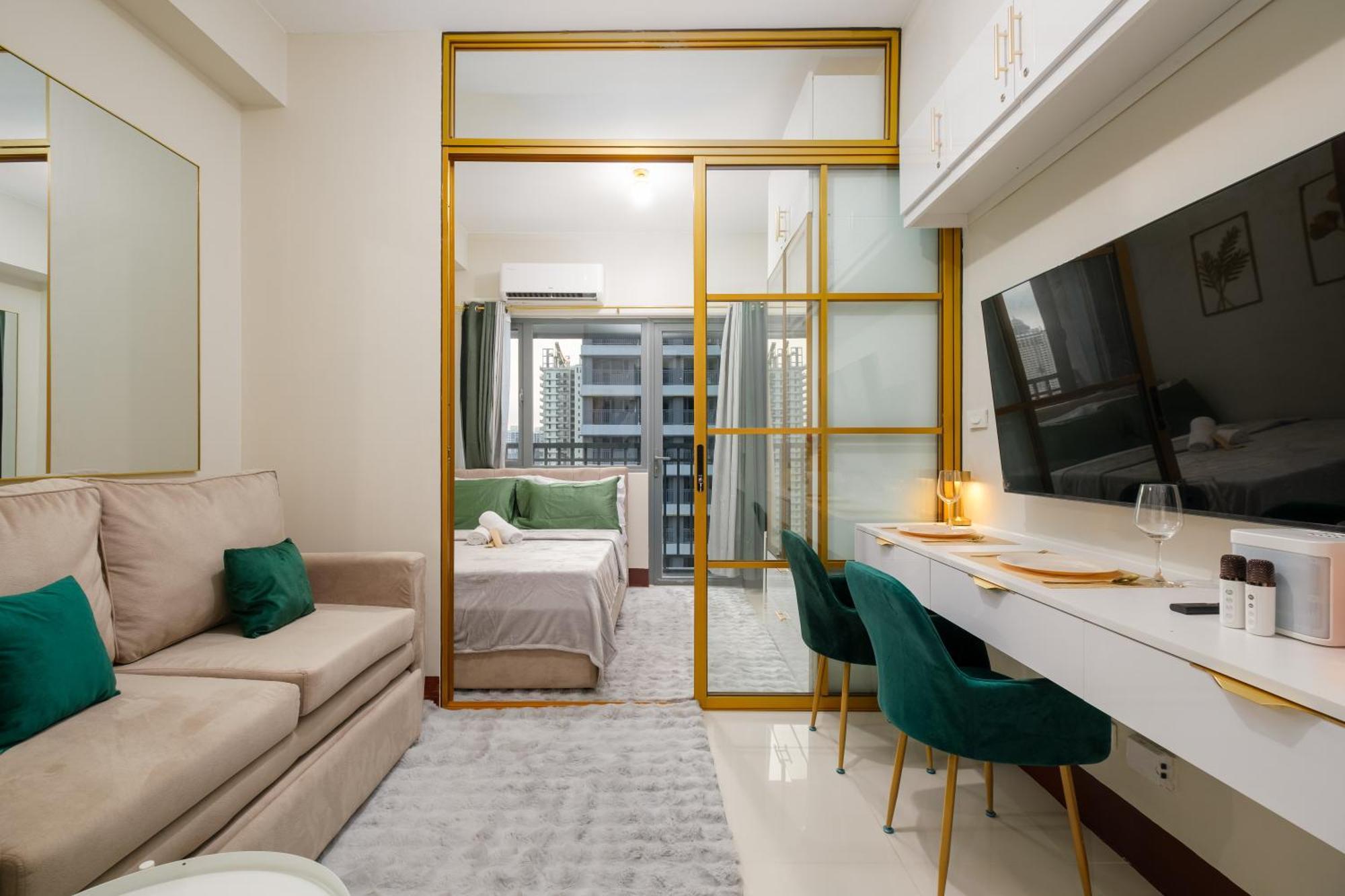Luxe 1br With Wifi, Karaoke And Balcony Near Sm Megamall *