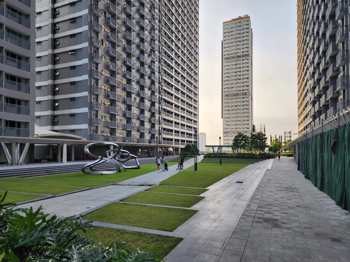 Apartment Luxe 1br With Wifi, Karaoke And Balcony Near Sm Megamall
