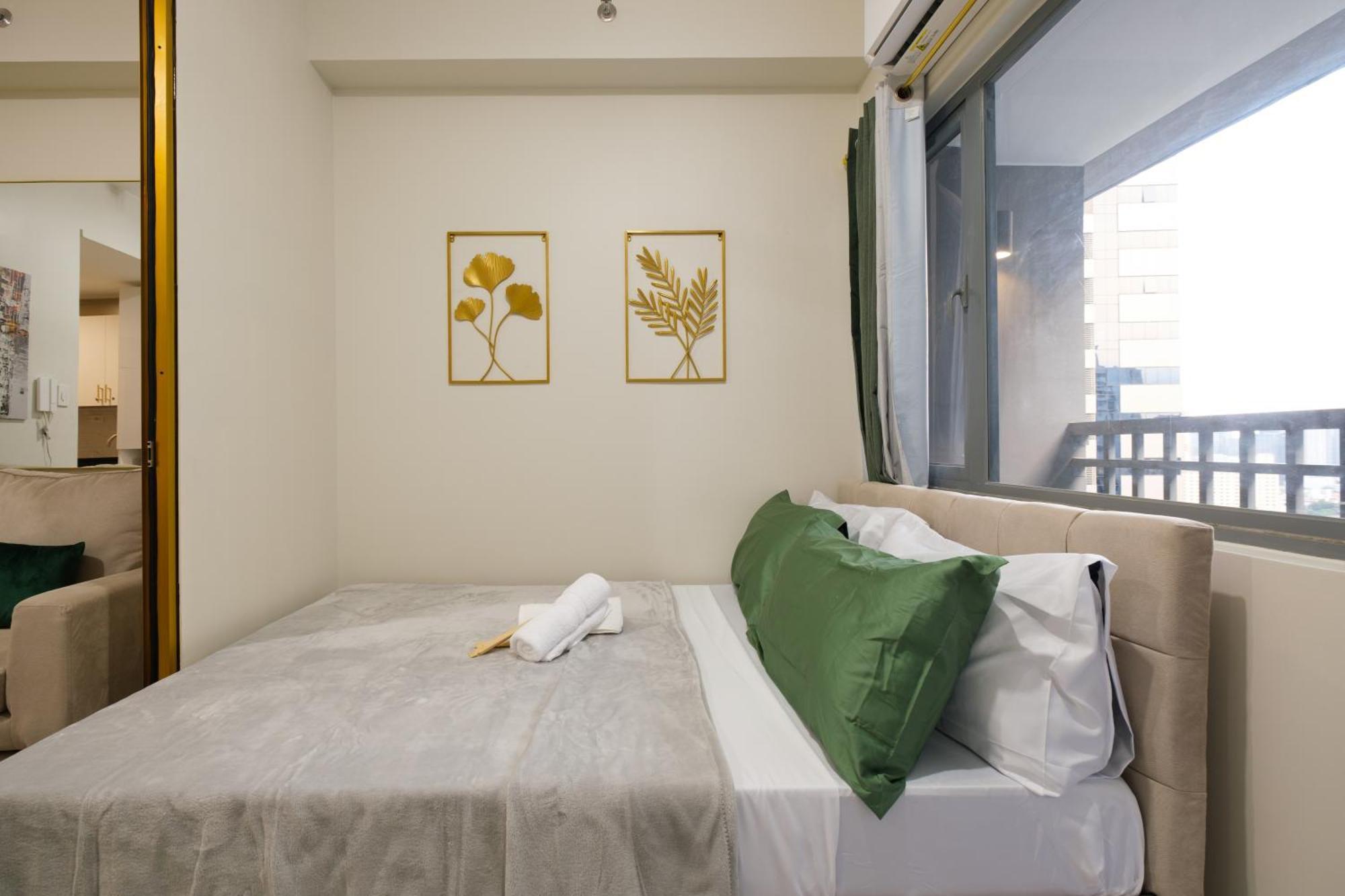 Luxe 1br With Wifi, Karaoke And Balcony Near Sm Megamall *