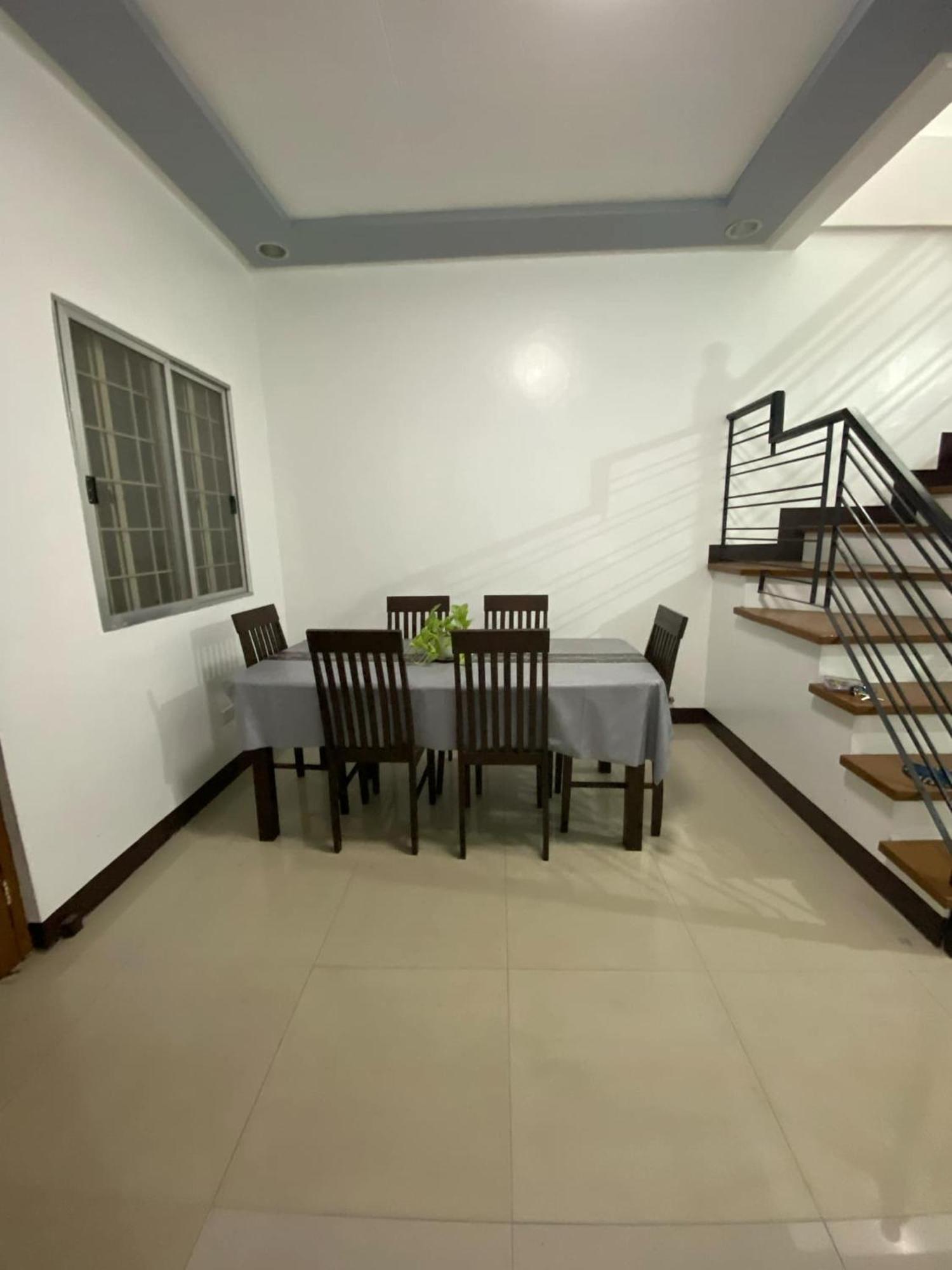 Apartment Bulova Entire House Manila