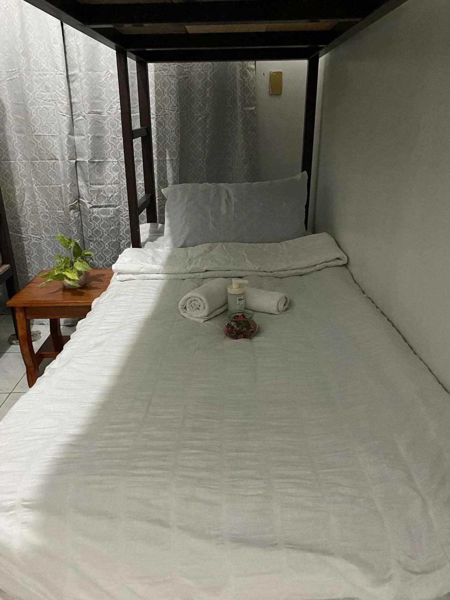 Bulova Entire House Apartment *